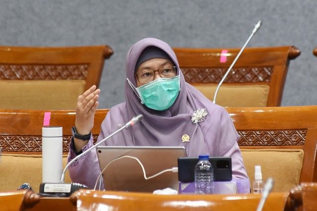 podiumnews.com- Kasus Covid-19 Melonjak, Anggota DPR Minta Kemdikbudristek Segera Putuskan PJJ